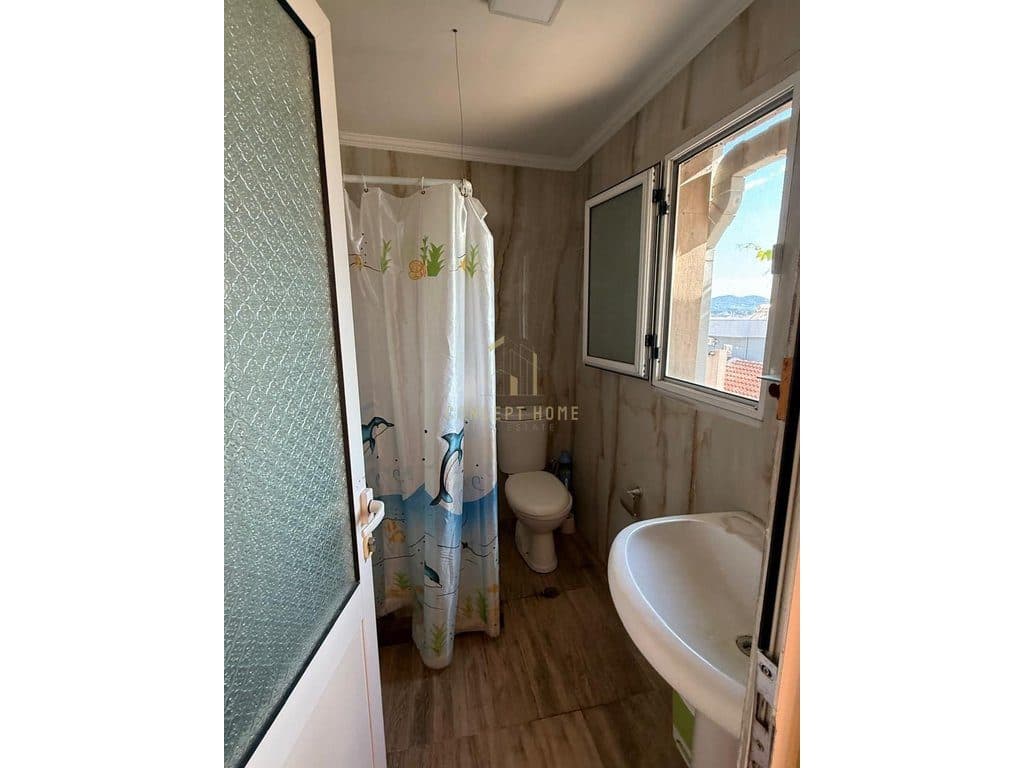 Jepet me qera Apartament 1+1 te Kodra Priftit/Cmimi: 35.000 leke / Muaj 4