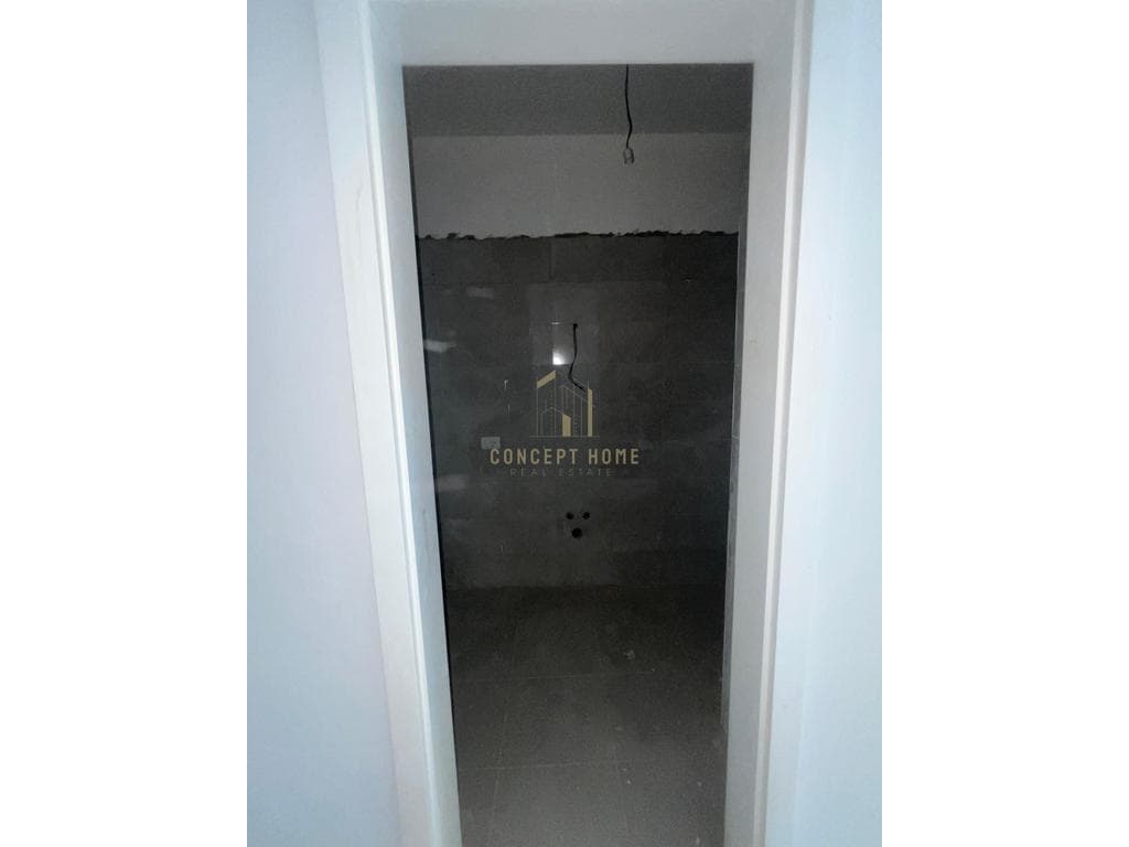 Jepet me qera apartament 3+1+2 Te Liqeni i Thate 2