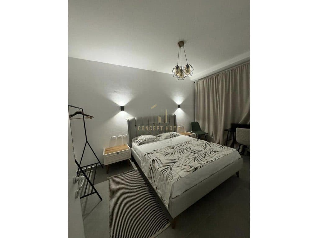 Jepet me qera apartament 1+1 tek 3