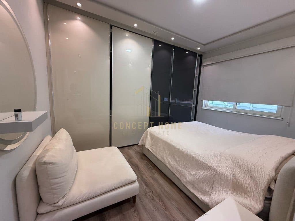 Jepet me qera qera Apartamenti 2+1 prane 4