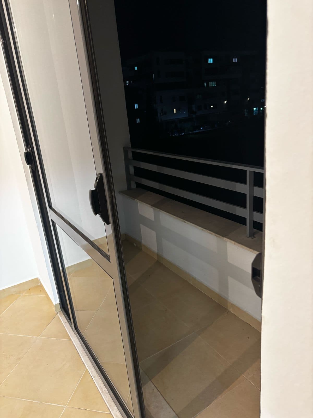 Jepet apartament me qera 2+1 tek Rruga Ardeno 2
