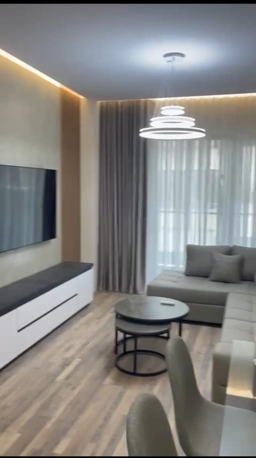 Jepet me qera apartament 1+1 tek Rruga e Kosovareve