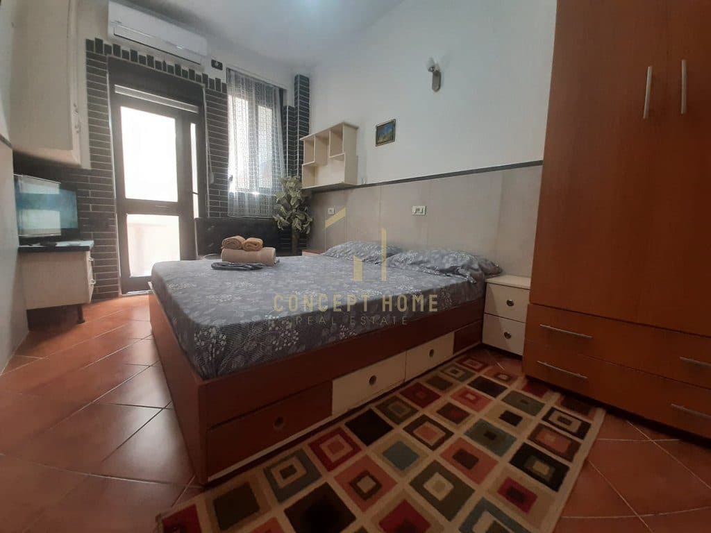 Jepet me qera Apartament: Bulevardi Ri 3