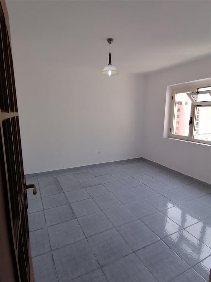 Apartament me qera 3+1 Myslym Shyri