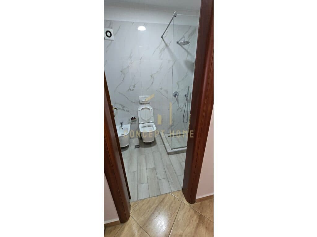 Shitet apartament 1+1 Te Rruga e Kavajes 2