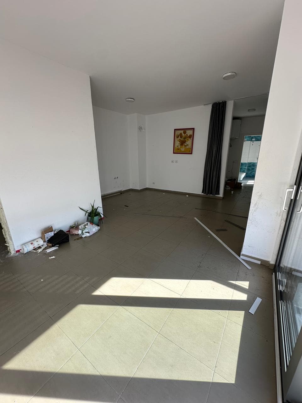 Apartament 1+1 Me Qira Për Zyra tek Zogu Zi "Ring Center" , Tiranë – 1000€ | 85 m² 3
