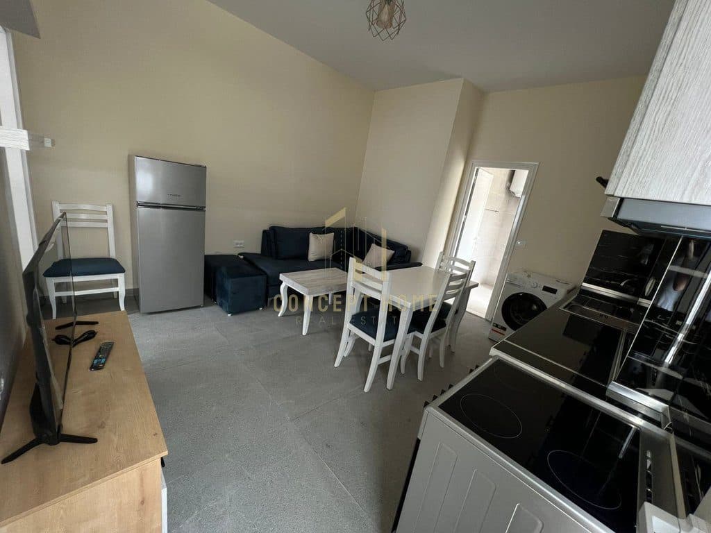 Jepet me qera apartament 1+1 te Fakulteti i Mjeksis/Cmimi: 40.000 ALL 2
