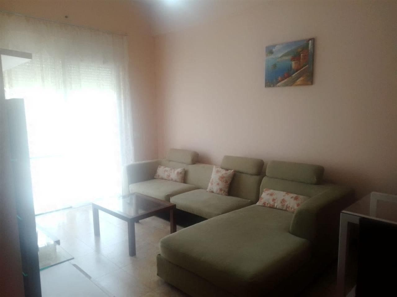 Jepet apartment me qera 2+1 tek Kodra e Diellit