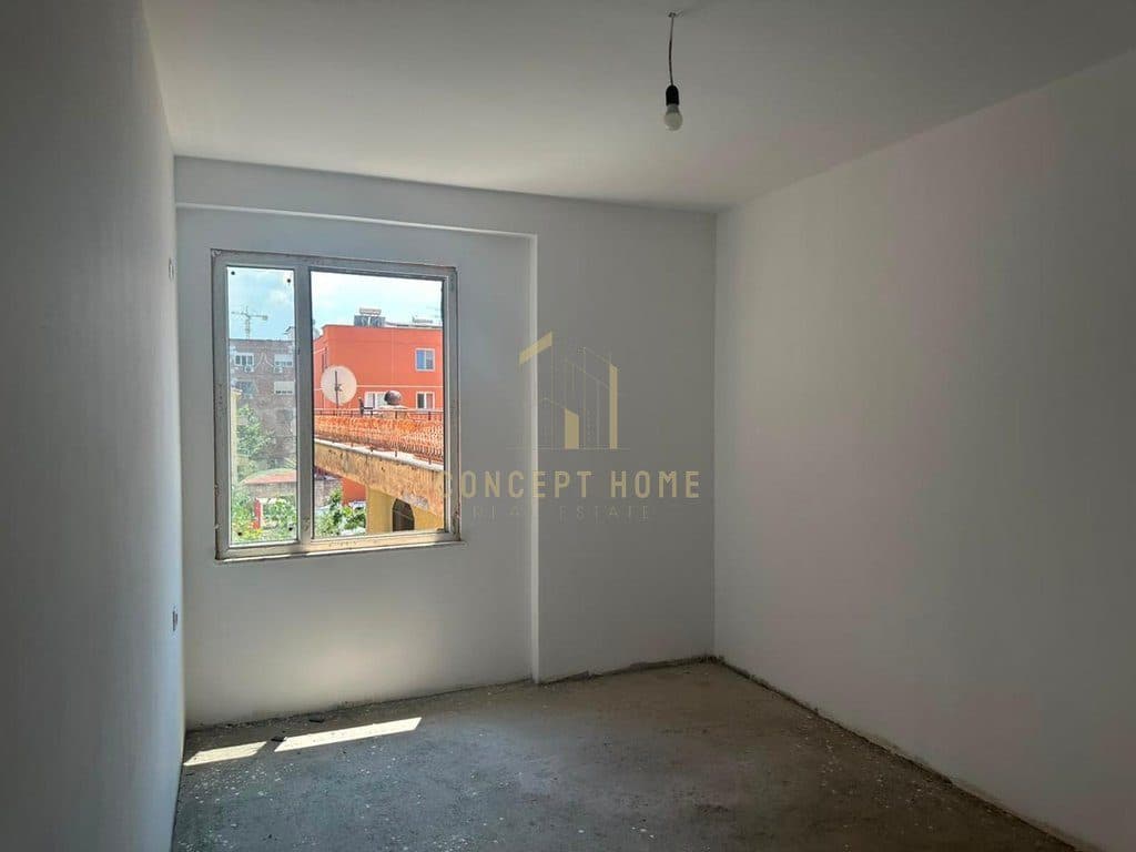Shitet apartament 2+1+2 ne Xhamllik Spitali QSUT/Xhamlliku/Kinostudio, Tirana