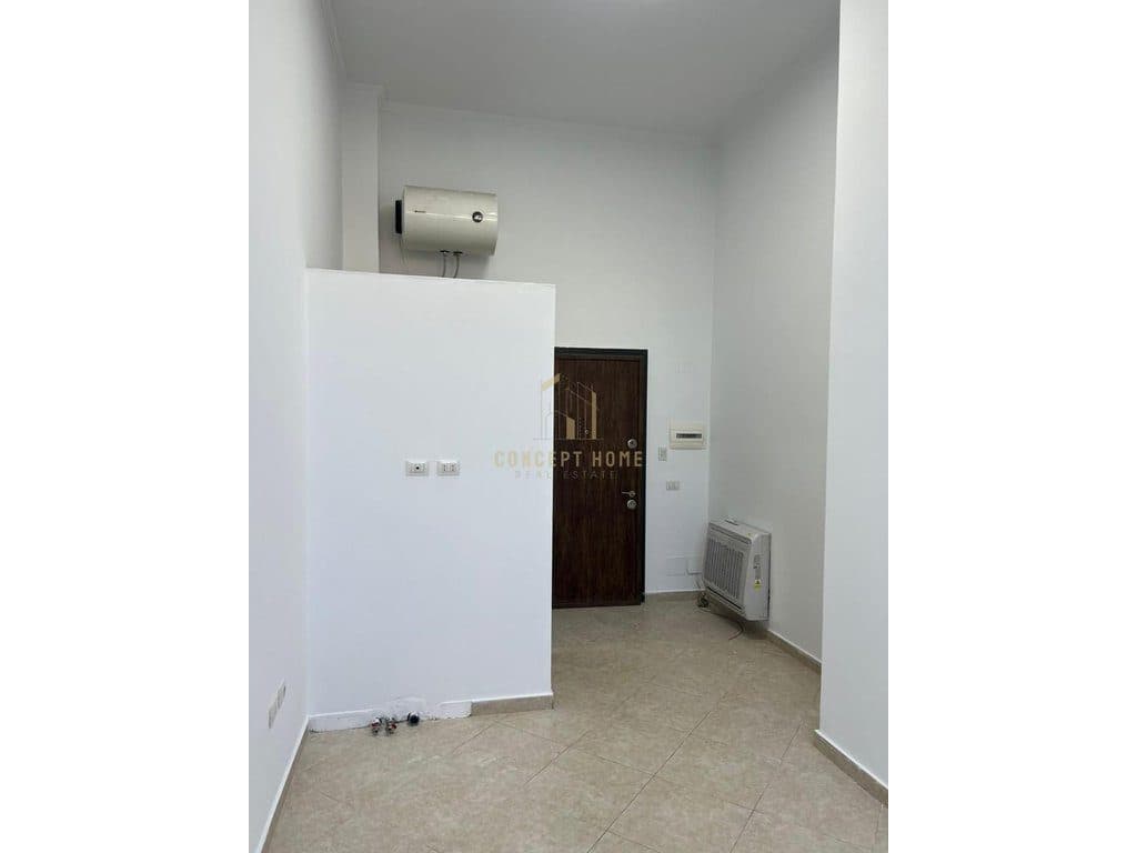 Jepet me qera ambient per zyra tek Toptani