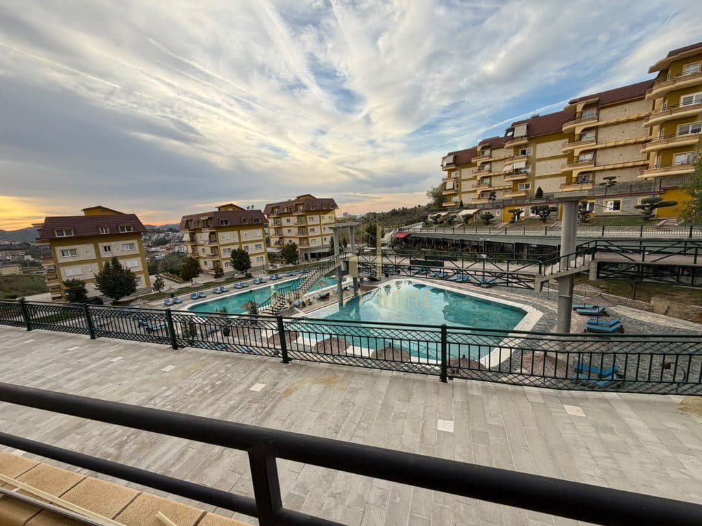 Shitet Apartament 1+1 te Liqeni Farkes 2