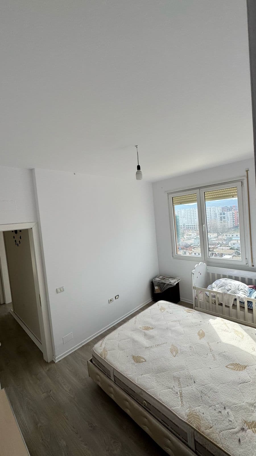 Jepet me qera apartament 3+1+2 tek Ish Fusha e Aviacionit 3