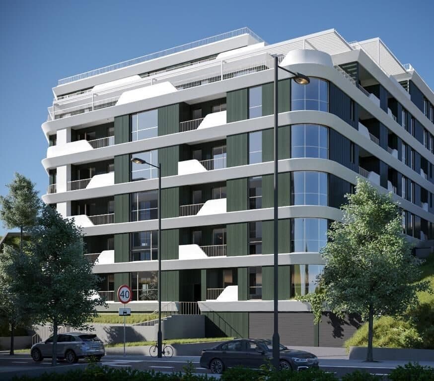 Shitet Apartament 2+1 tek Liqeni i Thate