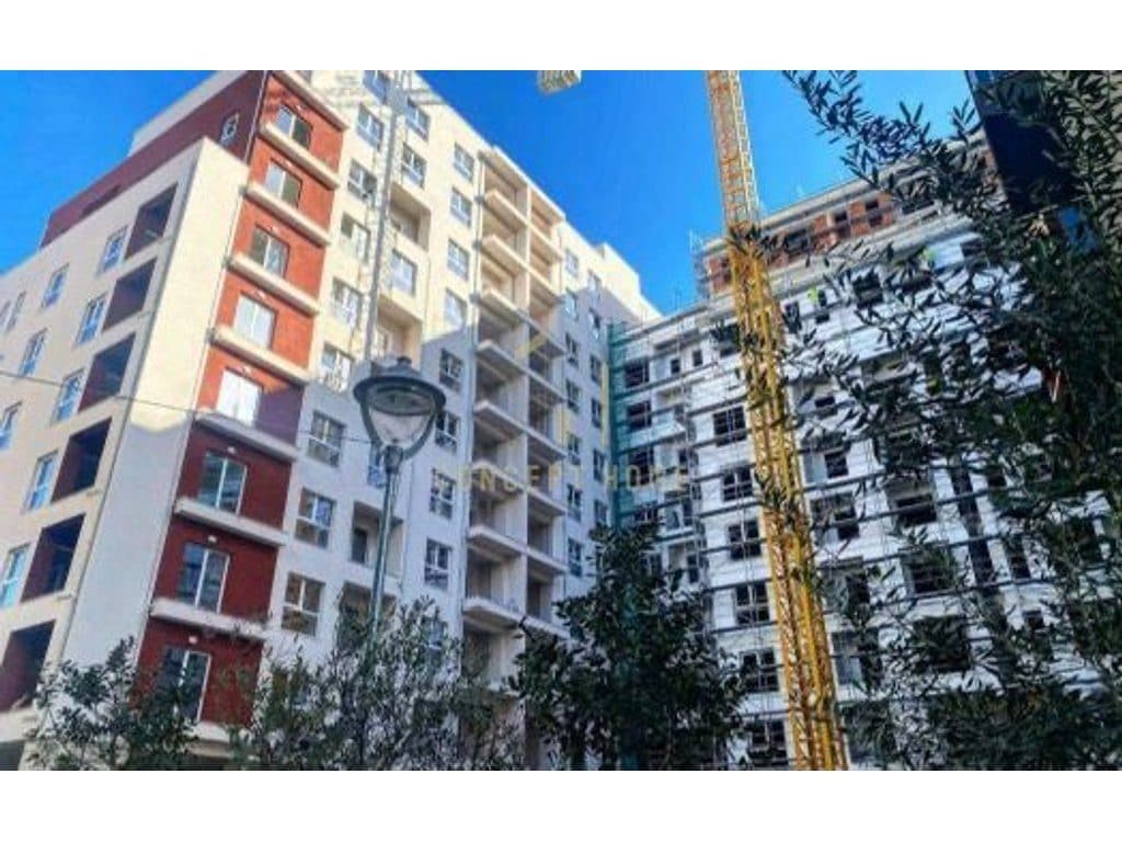 Apartament 2+1+2 për Shitje në Laprakë, Kompleksi Aura Tiranë – 187,040€ | 116.9 m² 1