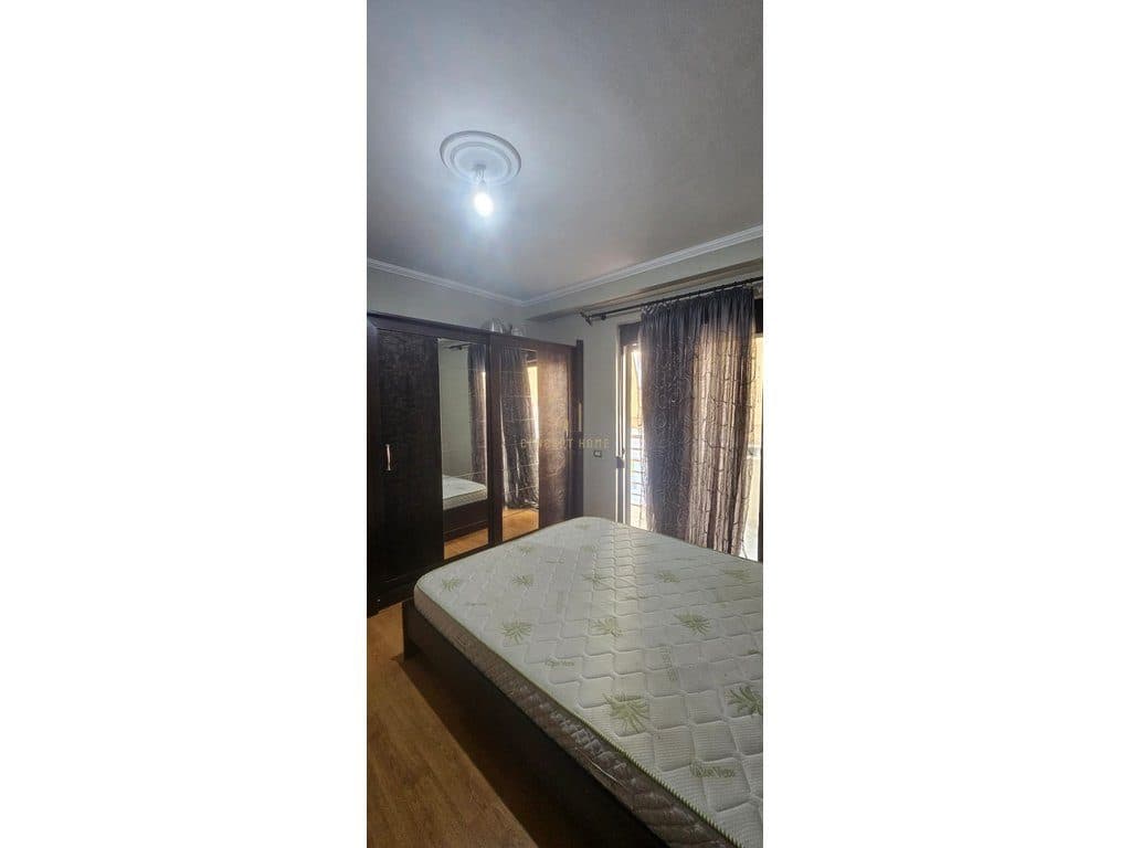 Jepet me qera apartament 2+1 ne Fresk 4