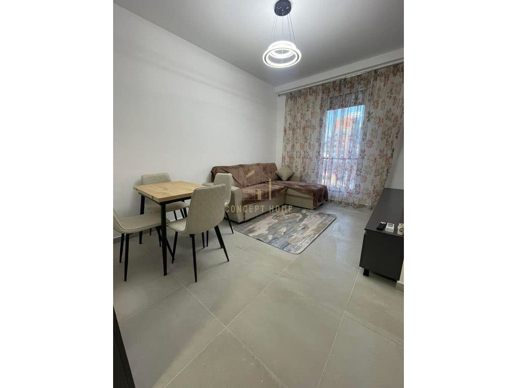Jepet me qera apartament 1+1 Te Pazari Ri 3