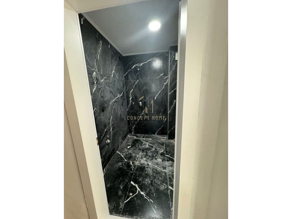 Shitet Apartament 2+1+2 tek Kodra e diellit.