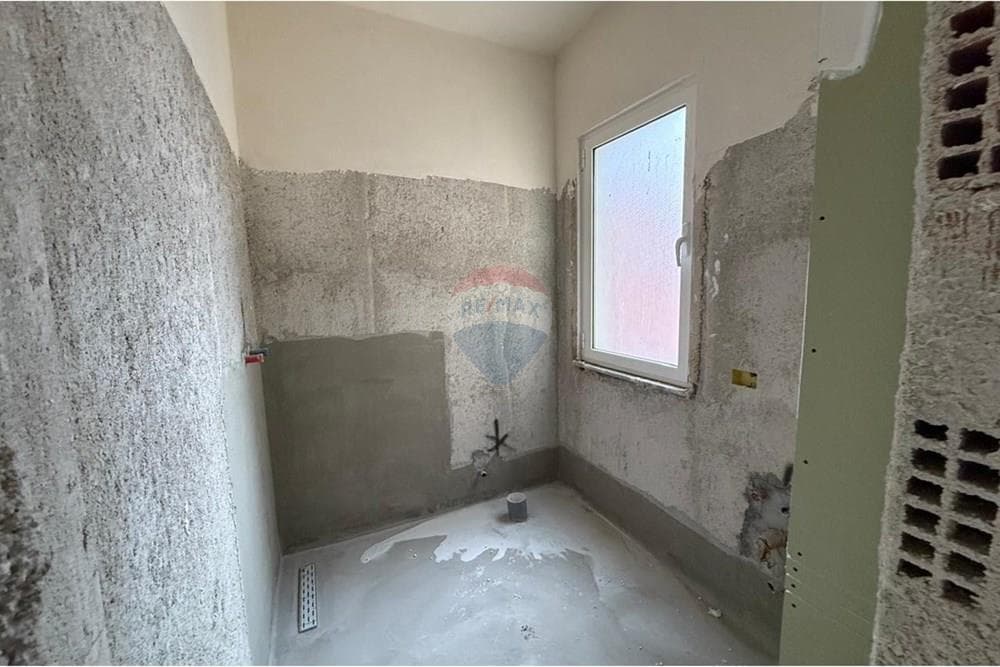 Apartament - Në Shitje - Rruga Straus, Lezhë
