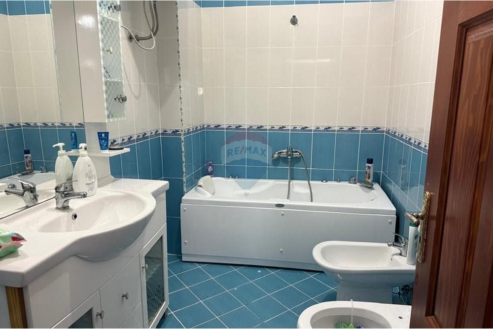 Apartament - Në Shitje - Lezhë, Lezhë