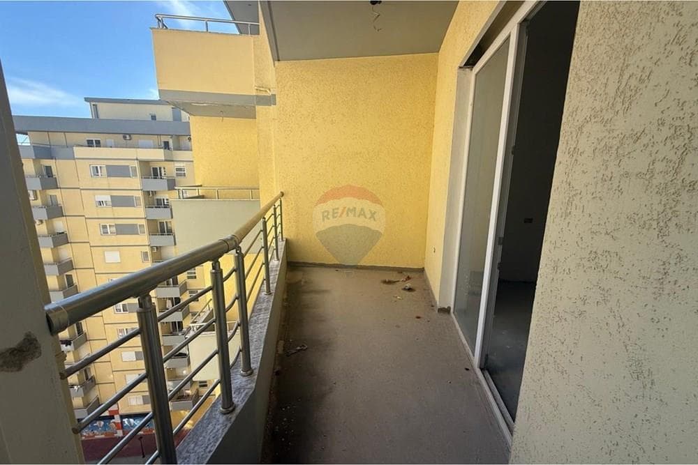 Apartament - Në Shitje - Rruga Straus, Lezhë