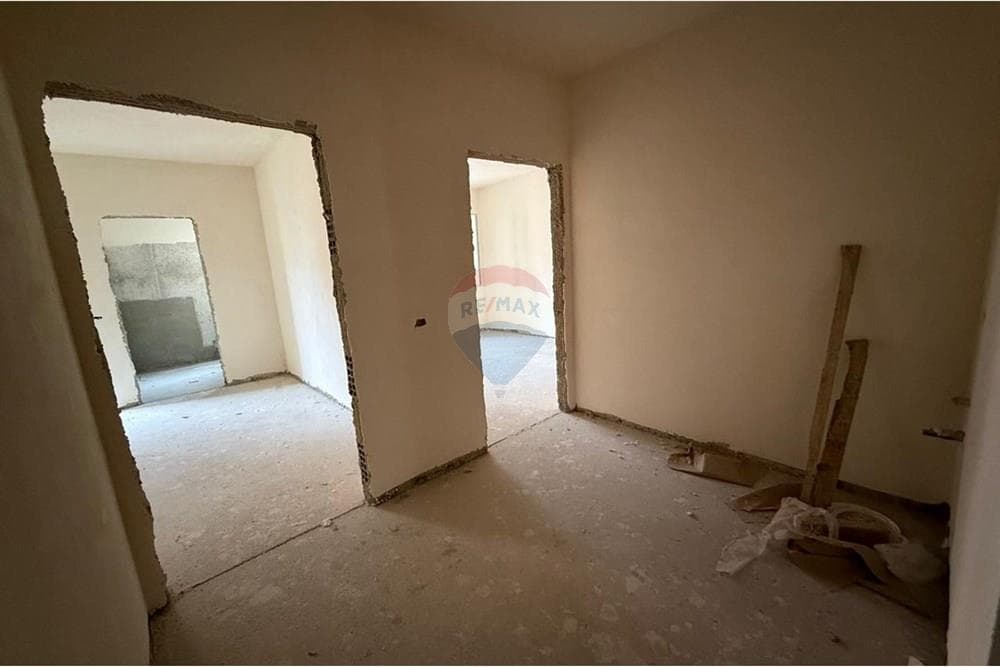 Apartament - Në Shitje - Rruga Straus, Lezhë