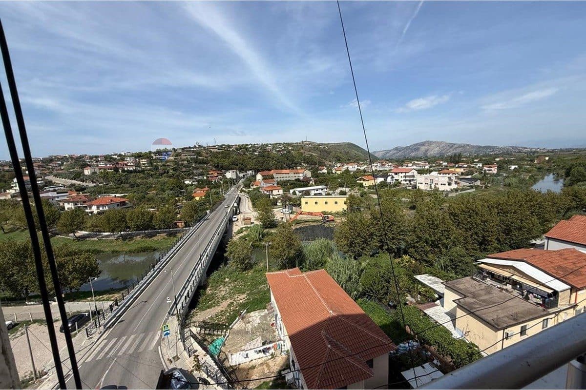Apartament - Në Shitje - Rruga Frang Bardhi, Lezhë