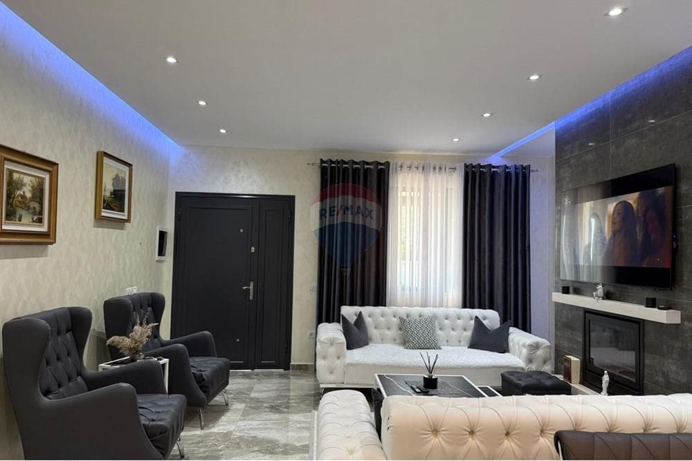 Shtepi Private - Në Shitje - Ishull Shëngjin, Lezhë