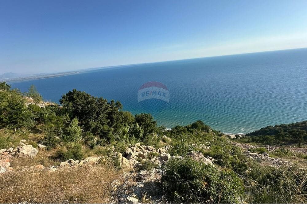 Toke Per Ndertim - Në Shitje - Rana Hedhun, Lezhë