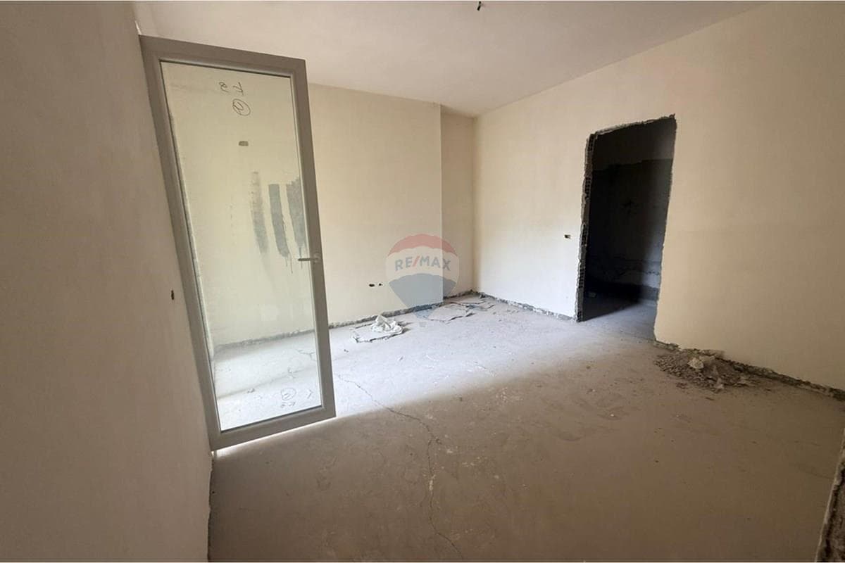 Apartament - Në Shitje - Rruga Straus, Lezhë 3