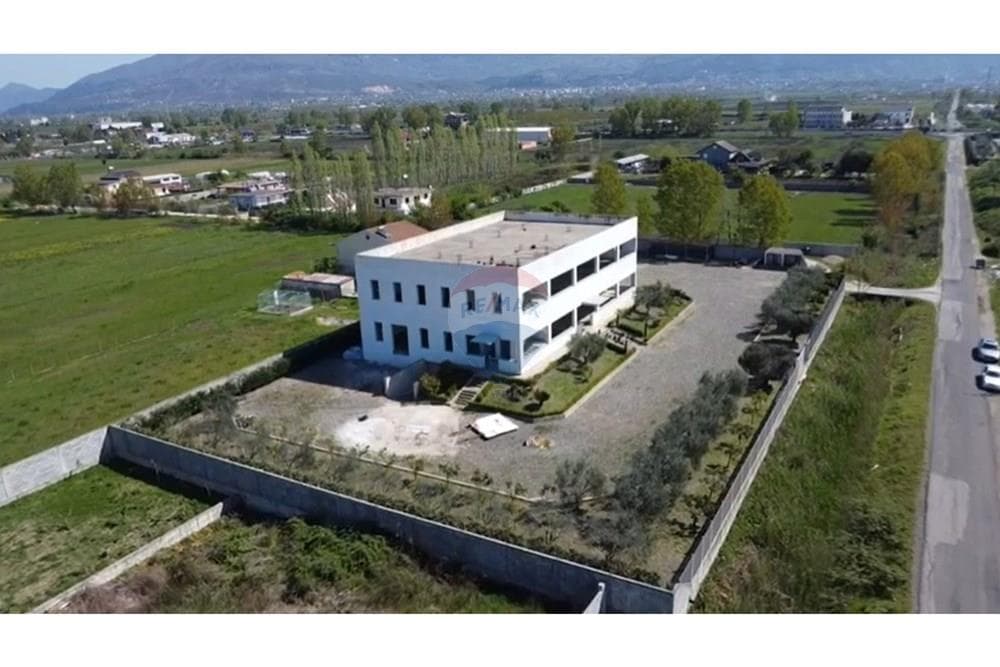 Ndertese Industriale - Në Shitje - Milot, Kurbin 4