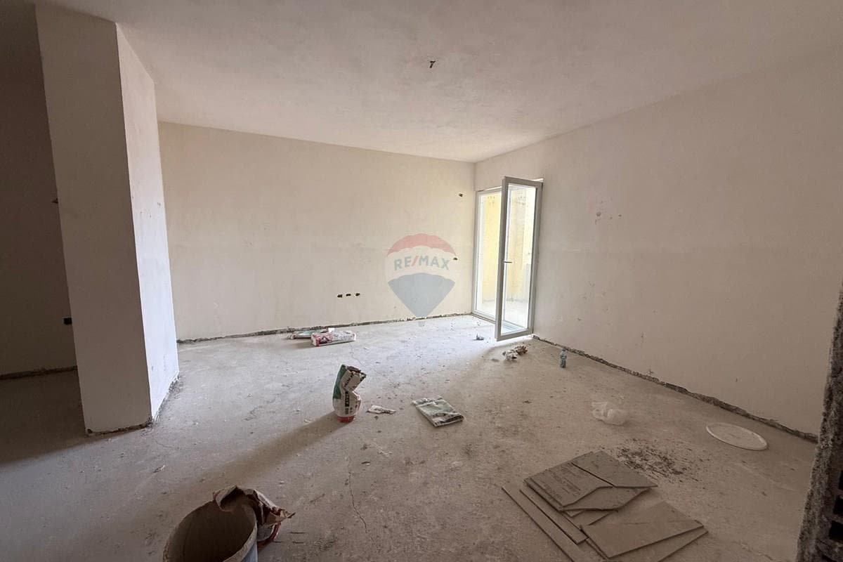 Apartament - Në Shitje - Rruga Straus, Lezhë 3