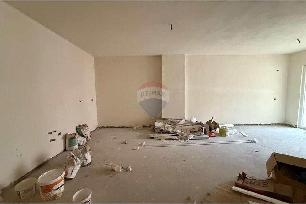 Apartament - Në Shitje - Rruga Straus, Lezhë