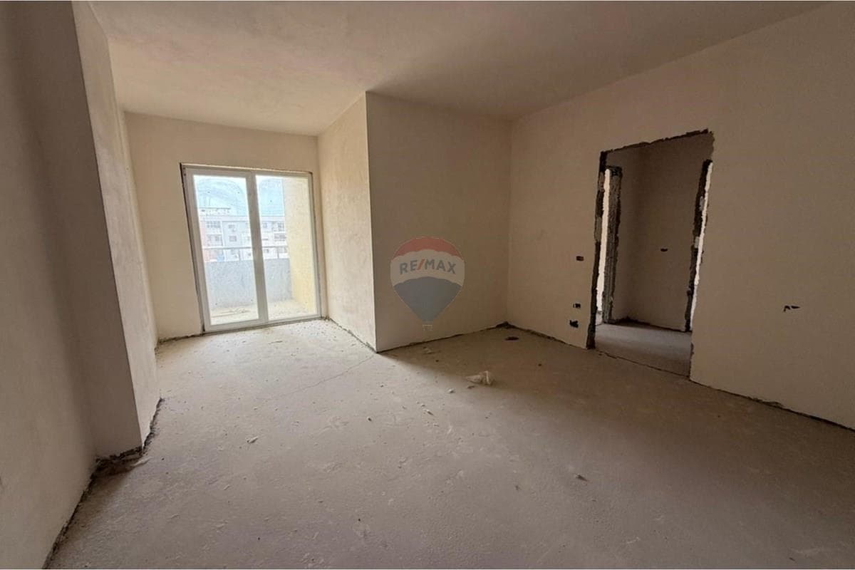 Apartament - Në Shitje - Rruga Straus, Lezhë 3