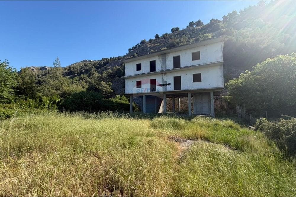 Toke Per Ndertim - Në Shitje - Ishull Shëngjin, Lezhë