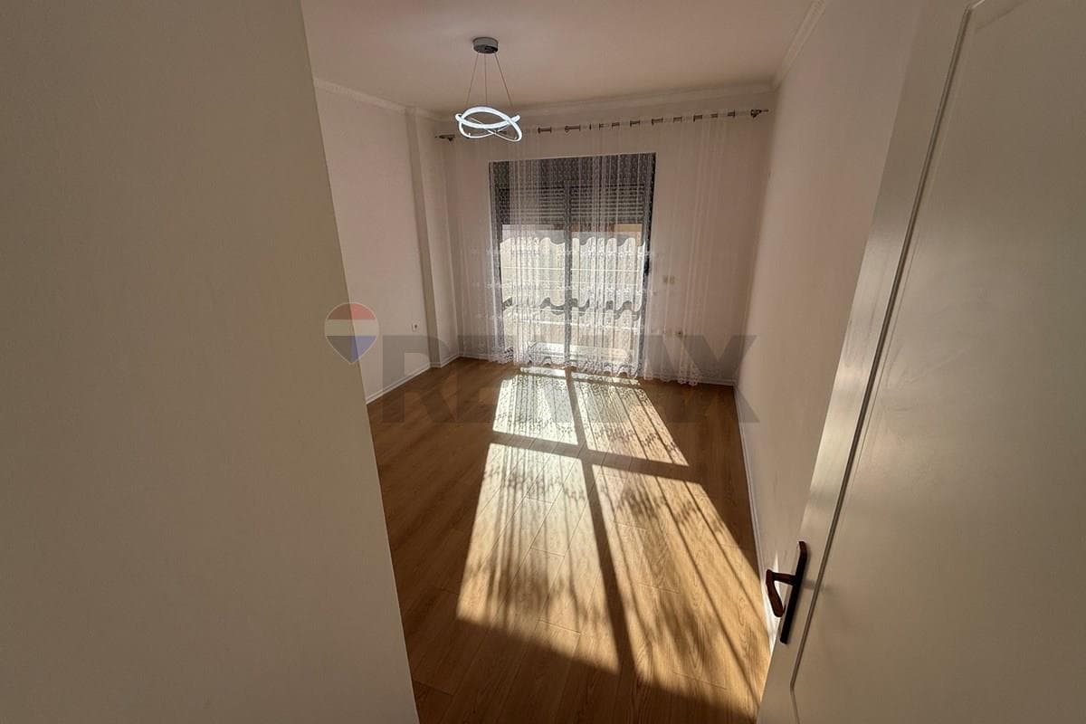 Apartament - Në Shitje - Rruga Sotir Caci, Tiranë 3