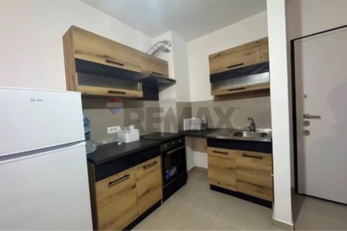 Apartament - Për Qira - Rruga Kongresi I Manastirit, Tiranë 2