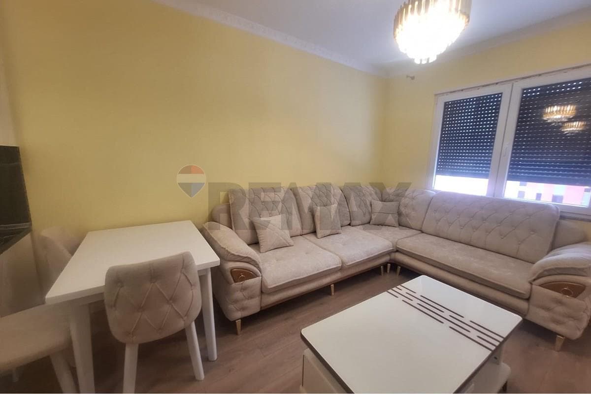 Apartament - Për Qira - Bulevardi Blu, Kamëz
