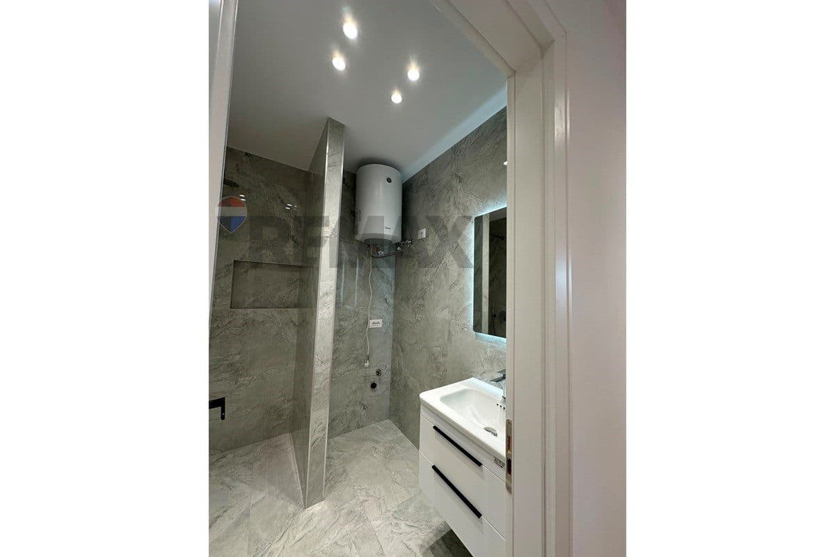 Apartament - Në Shitje - Rruga Irfan Tomini, Tiranë 3