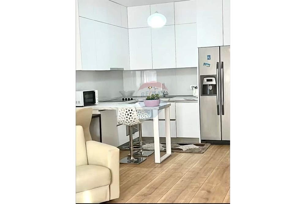 Apartament - Për Qira - 9 Katëshet, Tiranë 3