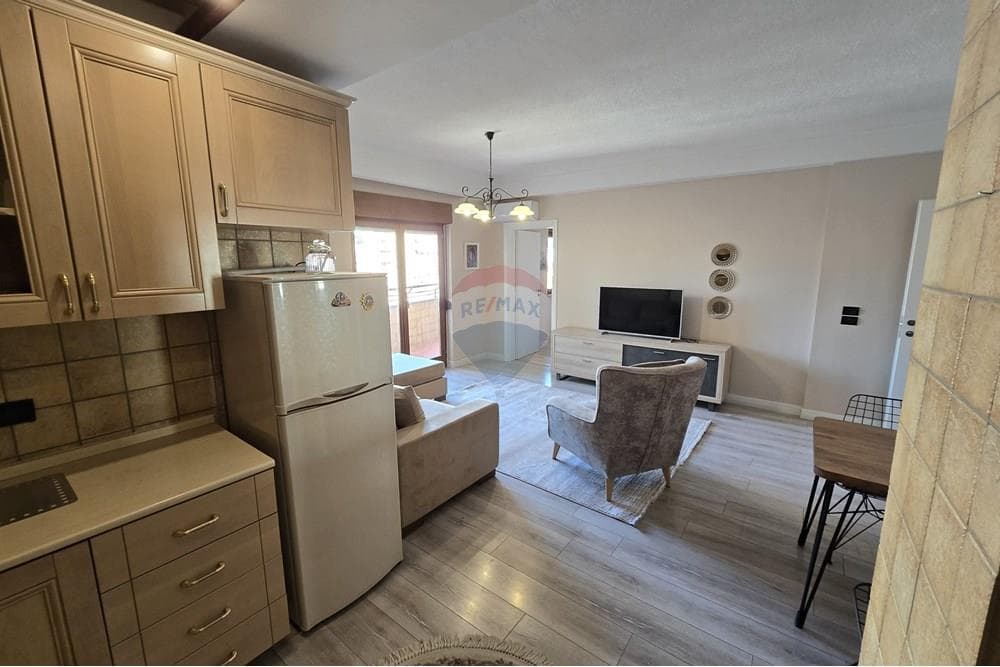 Apartament - Në Shitje - 9 Katëshet, Tiranë 3