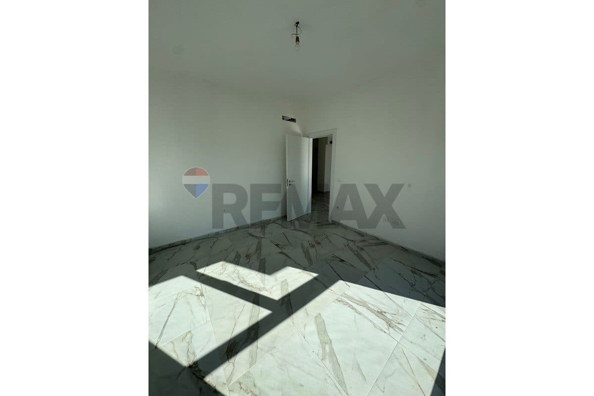Apartament - Për Qira - Rruga Dritan Hoxha, Tiranë