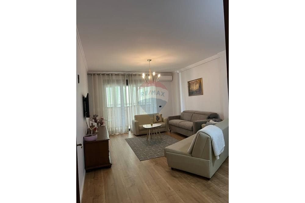 Apartament - Për Qira - 9 Katëshet, Tiranë 4