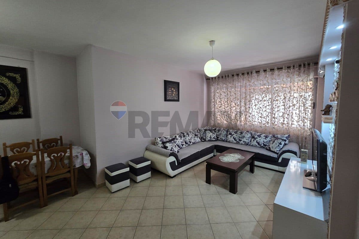 Apartament - Për Qira - Rruga Teodor Keko, Tiranë 4