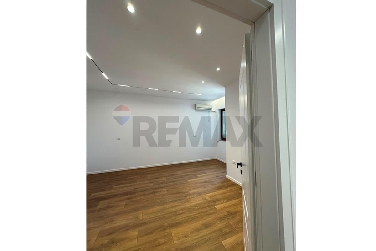 Apartament - Në Shitje - Rruga Irfan Tomini, Tiranë 3