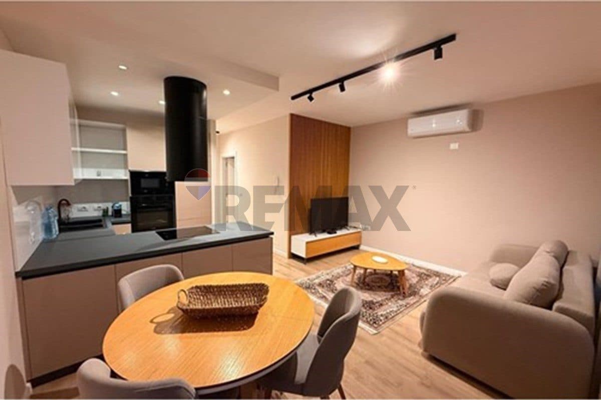 Apartament - Për Qira - Materniteti i Ri, Tiranë