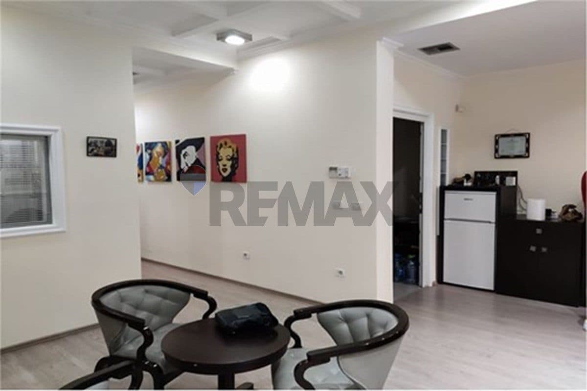 Apartament - Në Shitje - Kopshti Botanik, Tiranë