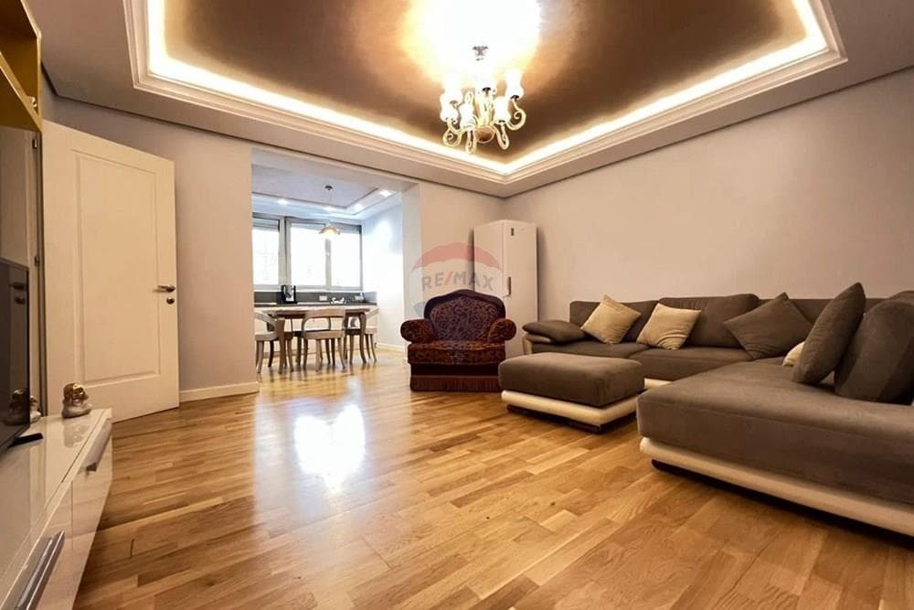 Apartament - Për Qira - Rruga Bardhok Biba, Tiranë