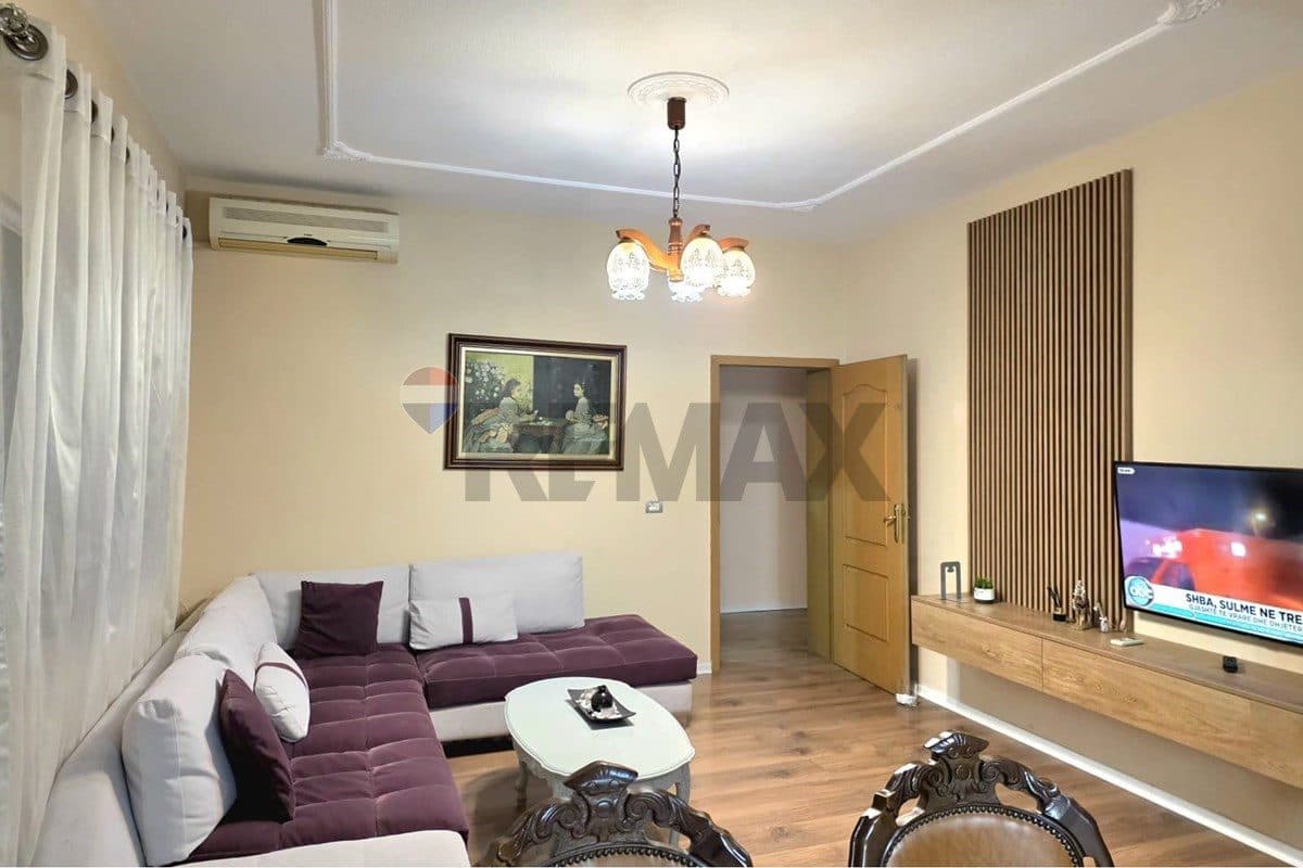 Apartament - Për Qira - Ish Fusha e Aviacionit, Tiranë