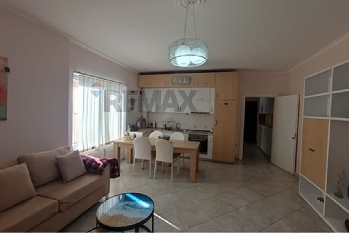 Apartament - Për Qira - Rruga e Thesarit, Tiranë
