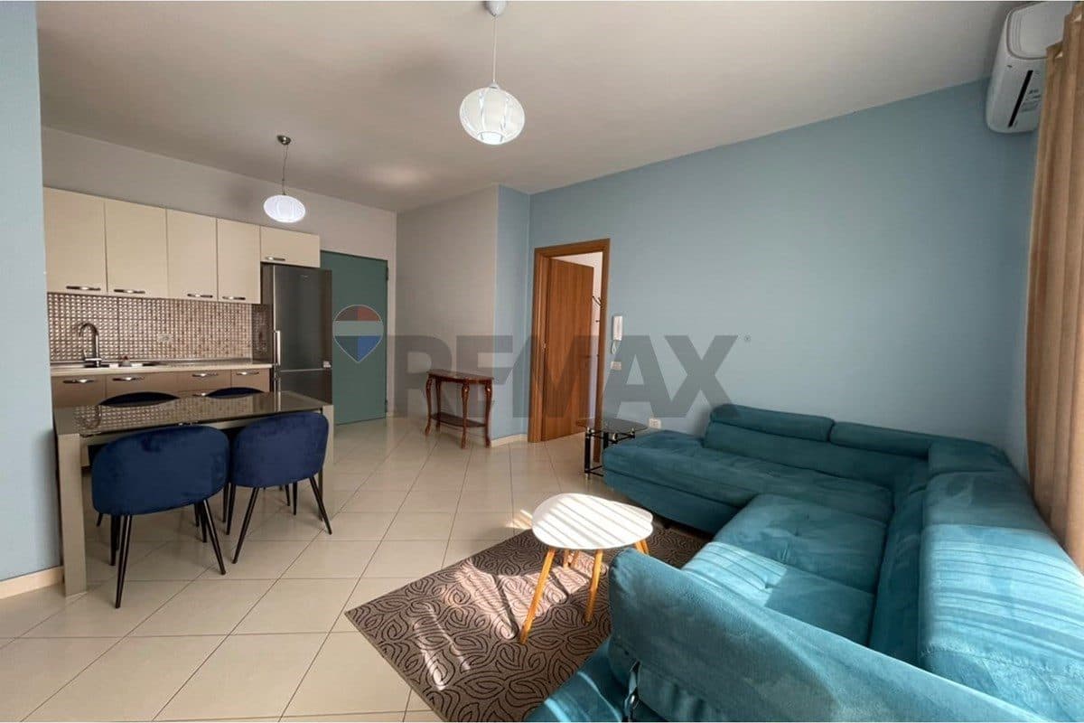 Apartament - Për Qira - Kompleksi Kontakt, Tiranë 3